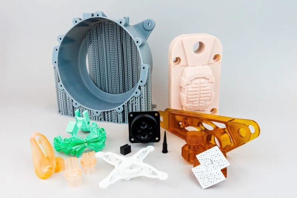 STRATASYS推出新款复合材料3D打印机,以及16种新材料和软件拓展工厂车间的应用